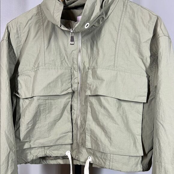 SO Green Utility Jacket Cropped Style - Picture 3 of 8